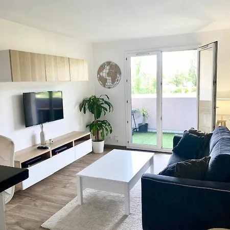 T2 Proche De La Plage Avec Stationnement Mandelieu Extérieur photo